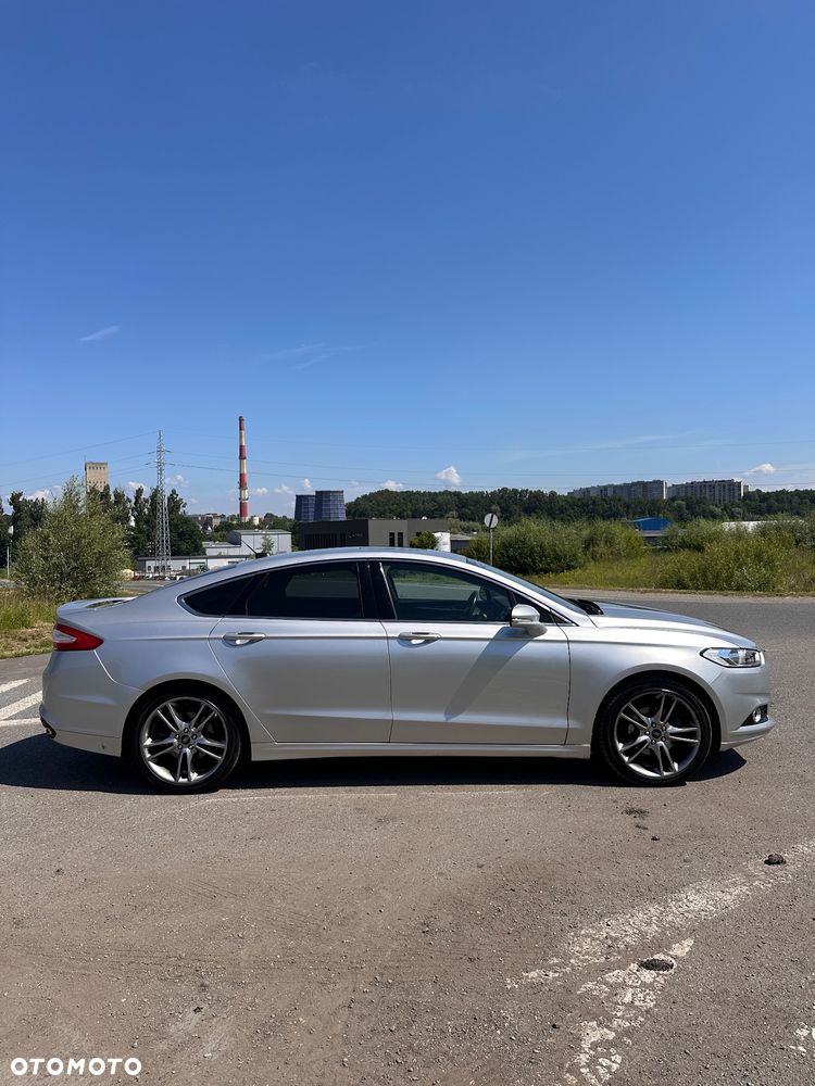 Ford Fusion - 4