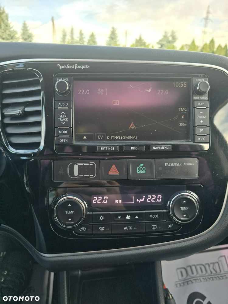Mitsubishi Outlander - 34