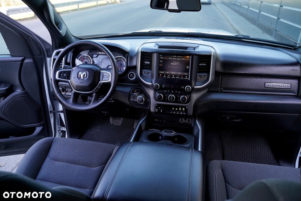 RAM 1500 5.7 Crew Cab Bighorn - 18