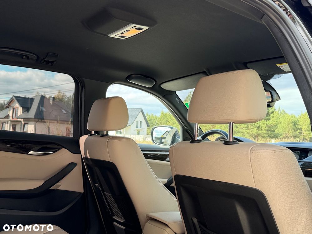BMW X1 xDrive20d - 23