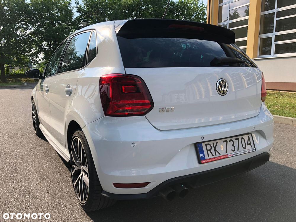 Volkswagen Polo 1.8 TSI BMT GTI - 9