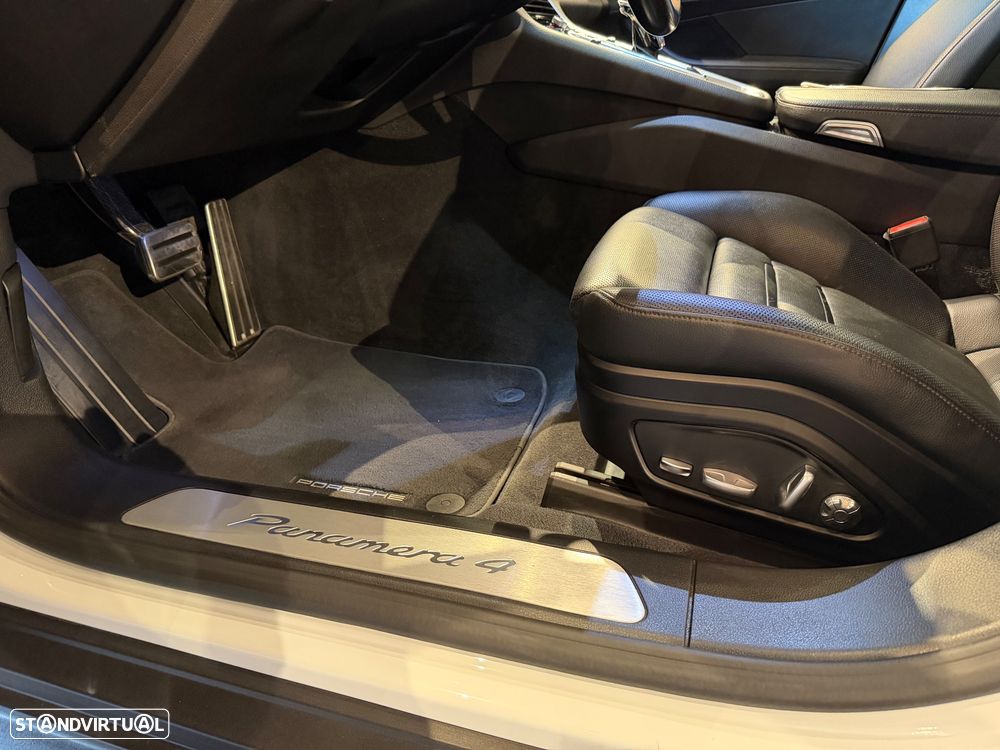 Porsche Panamera Sport Turismo 4 E-Hybrid Platinum Edition - 25