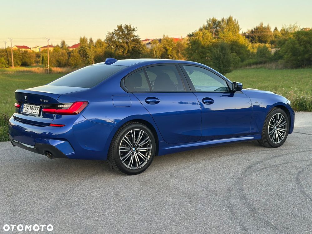 BMW Seria 3 318d M Sport - 9