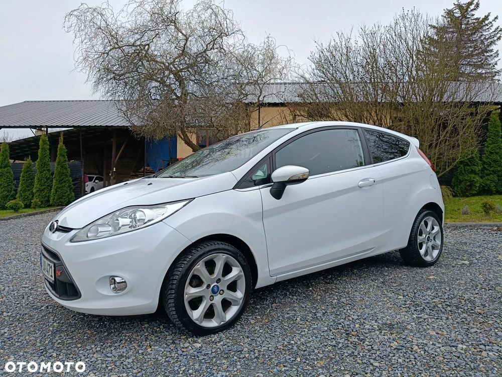 Ford Fiesta - 33