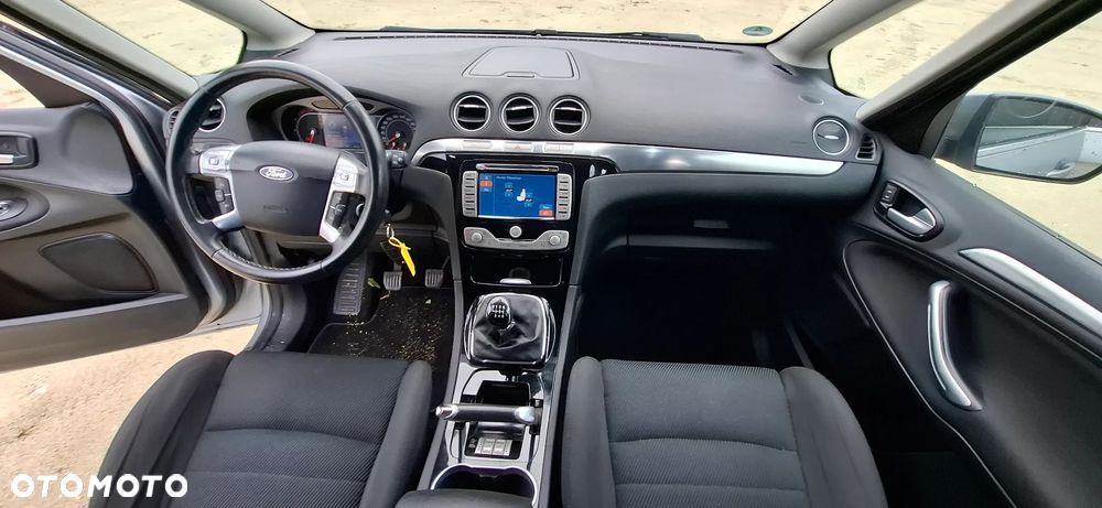 Ford S-Max 2.0 TDCi DPF Titanium - 28