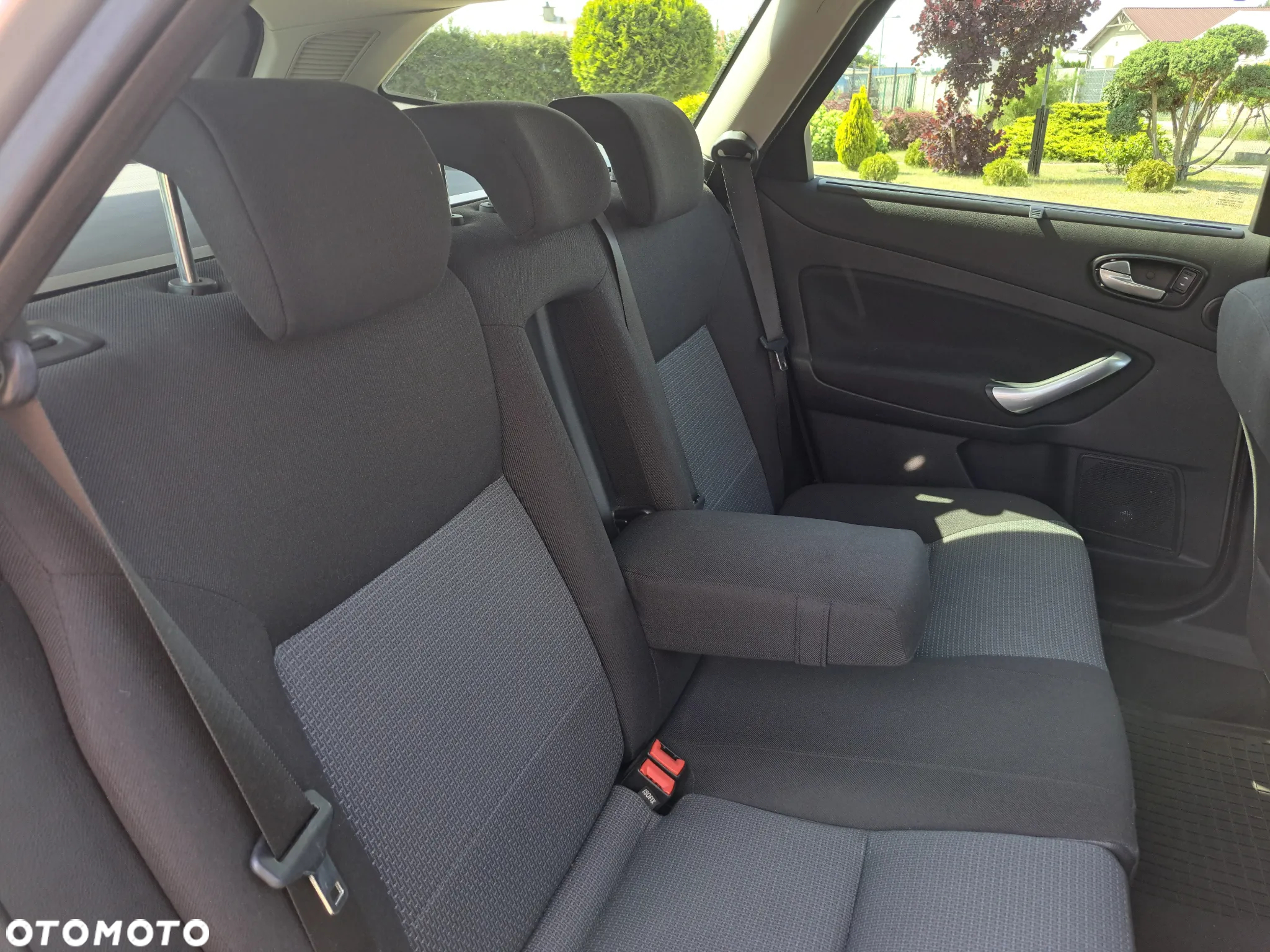 Ford Mondeo 2.0 Trend X - 10