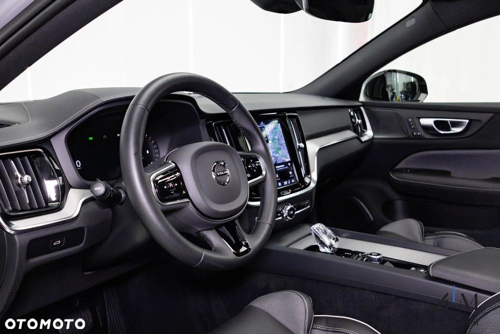 Volvo S60 B5 B AWD Ultimate Dark - 14