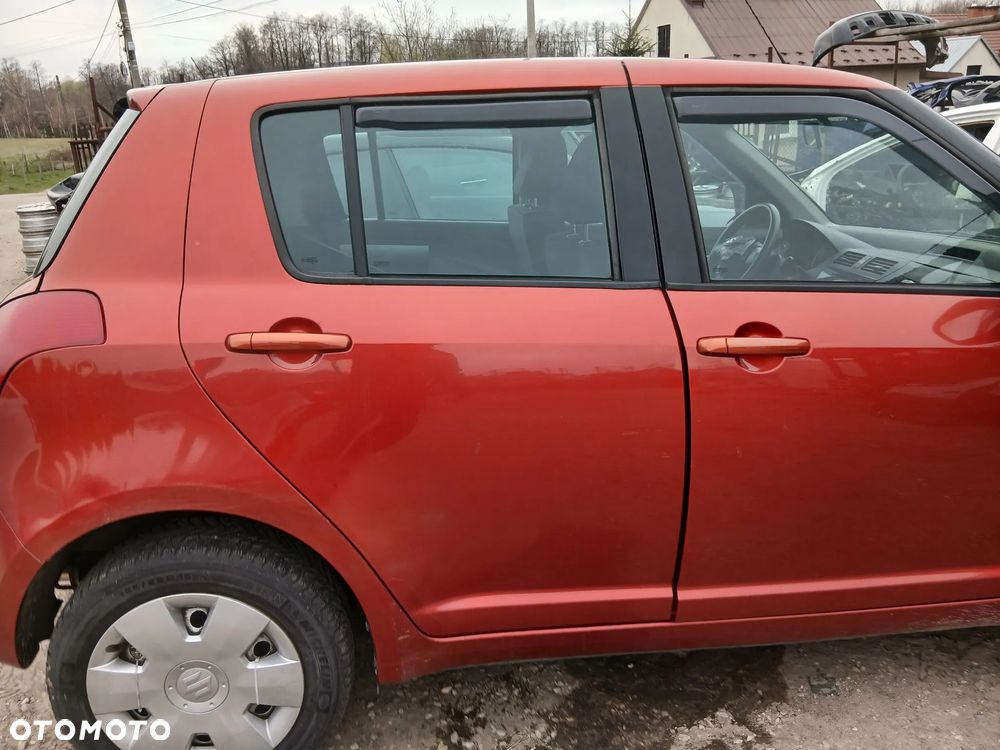 Suzuki Swift 05-  1.3 B M13A ZFS   skrzynia biegów silnik  drzwi  klapa bagażnika błotnik - 7