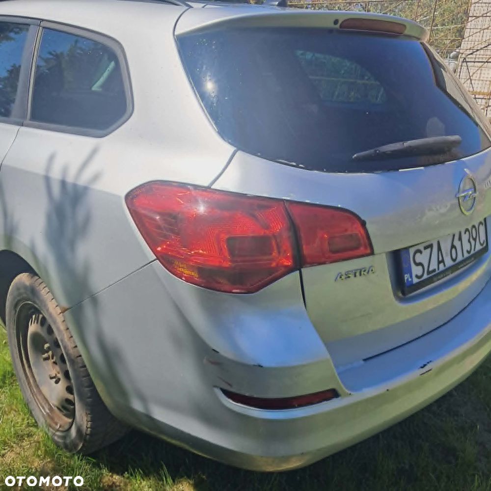 Opel Astra 1.7 CDTI DPF (119g) Sport - 10