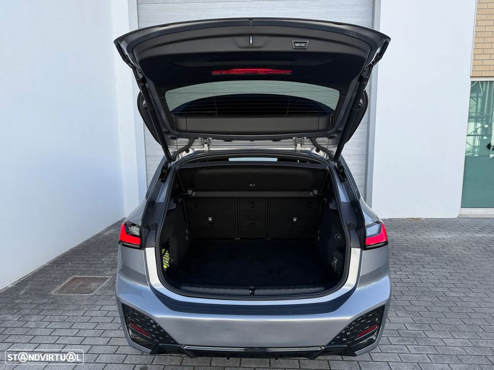BMW 218 Active Tourer d Pack Desportivo M Auto - 41