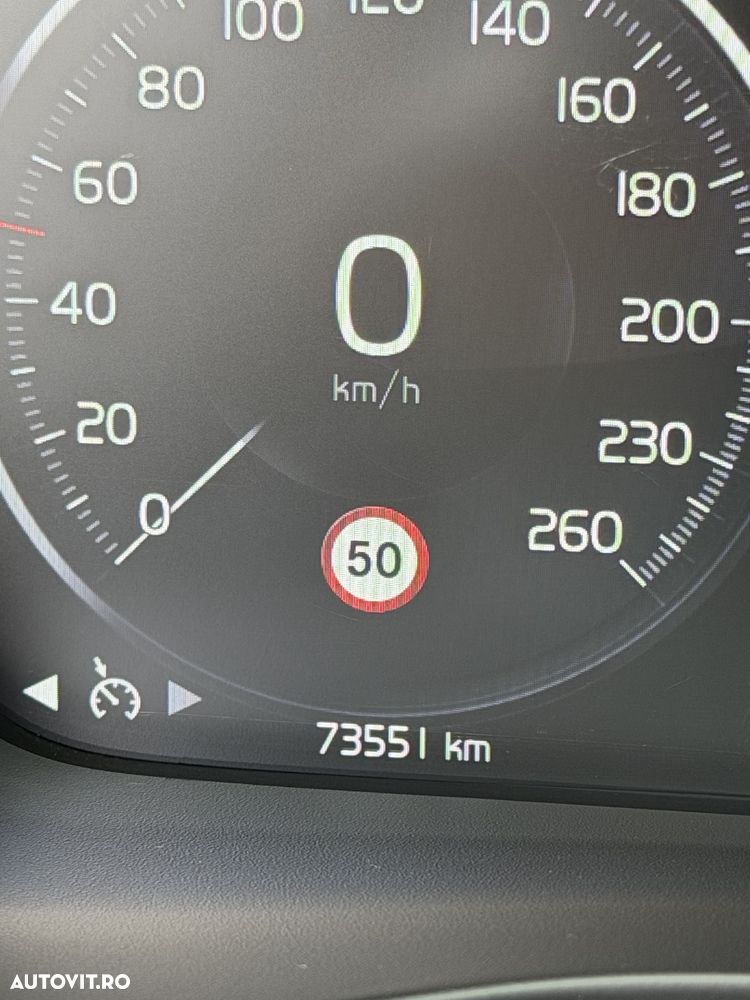 Volvo XC 40 - 22