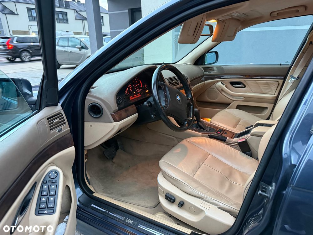 BMW Seria 5 - 8