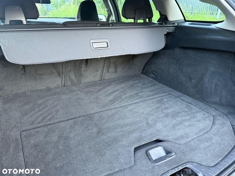 Volvo V60 2.0T - 23