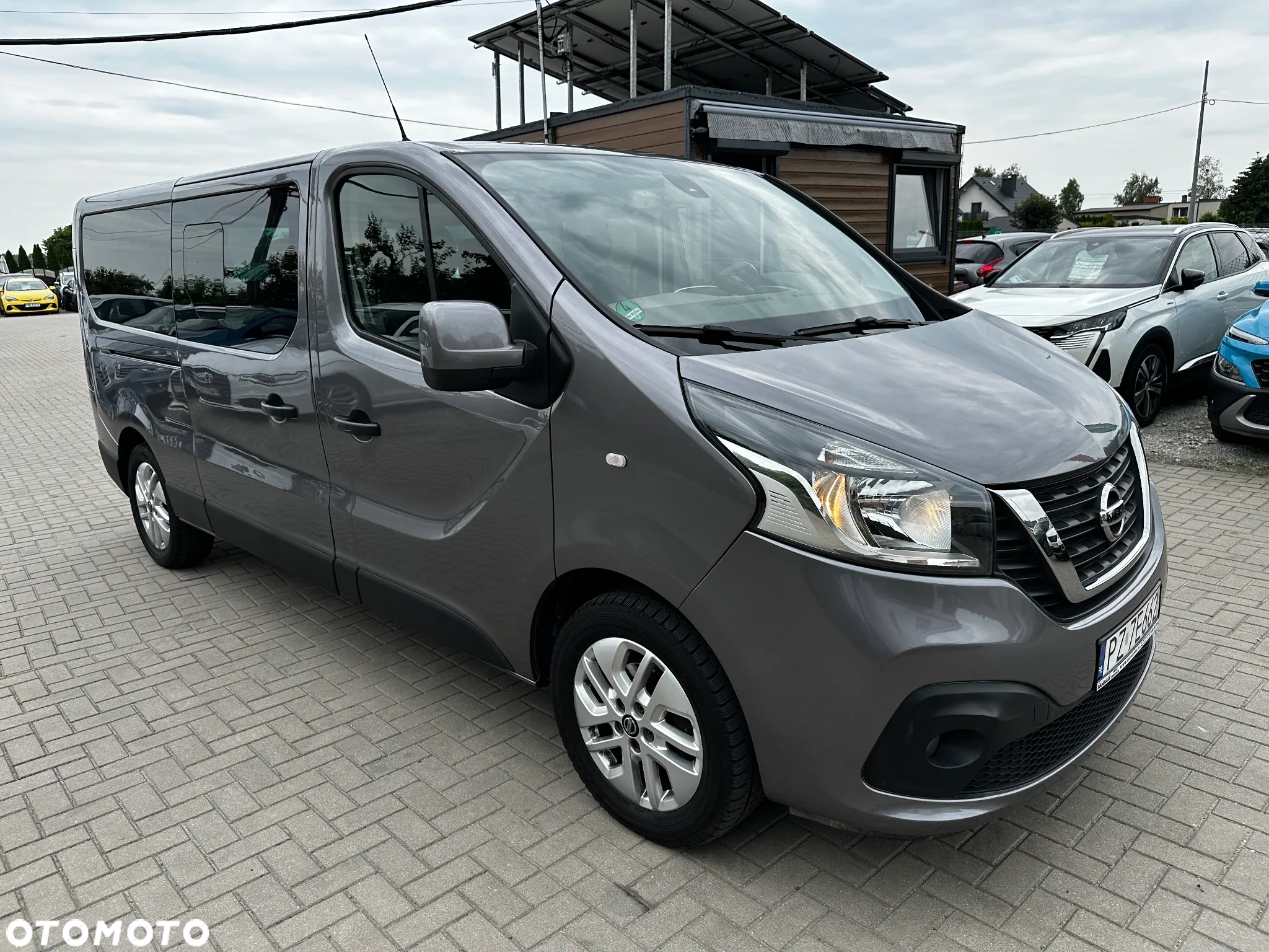 Nissan NV300 - 2