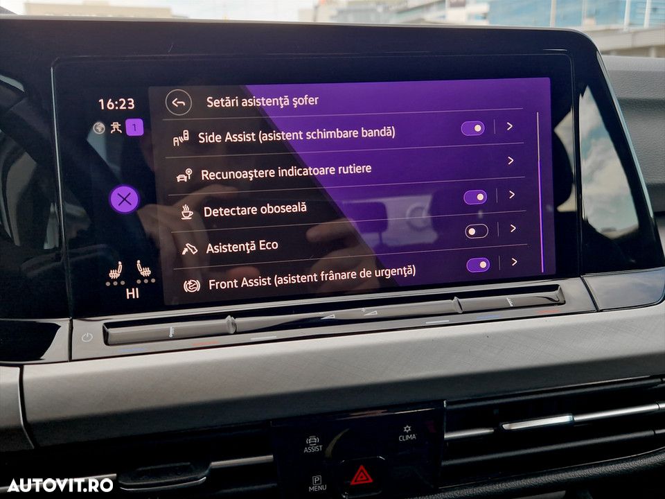 Volkswagen Golf 1.5 eTSI ACT DSG MHEV Life - 23