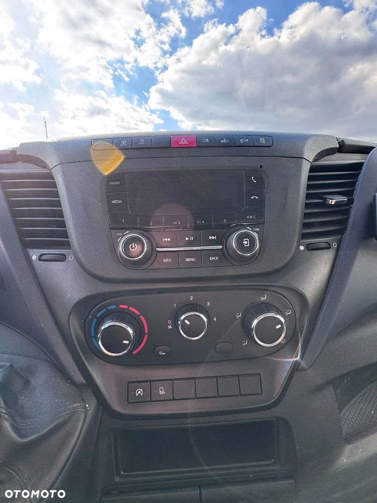 Iveco Daily 35C14 - 12