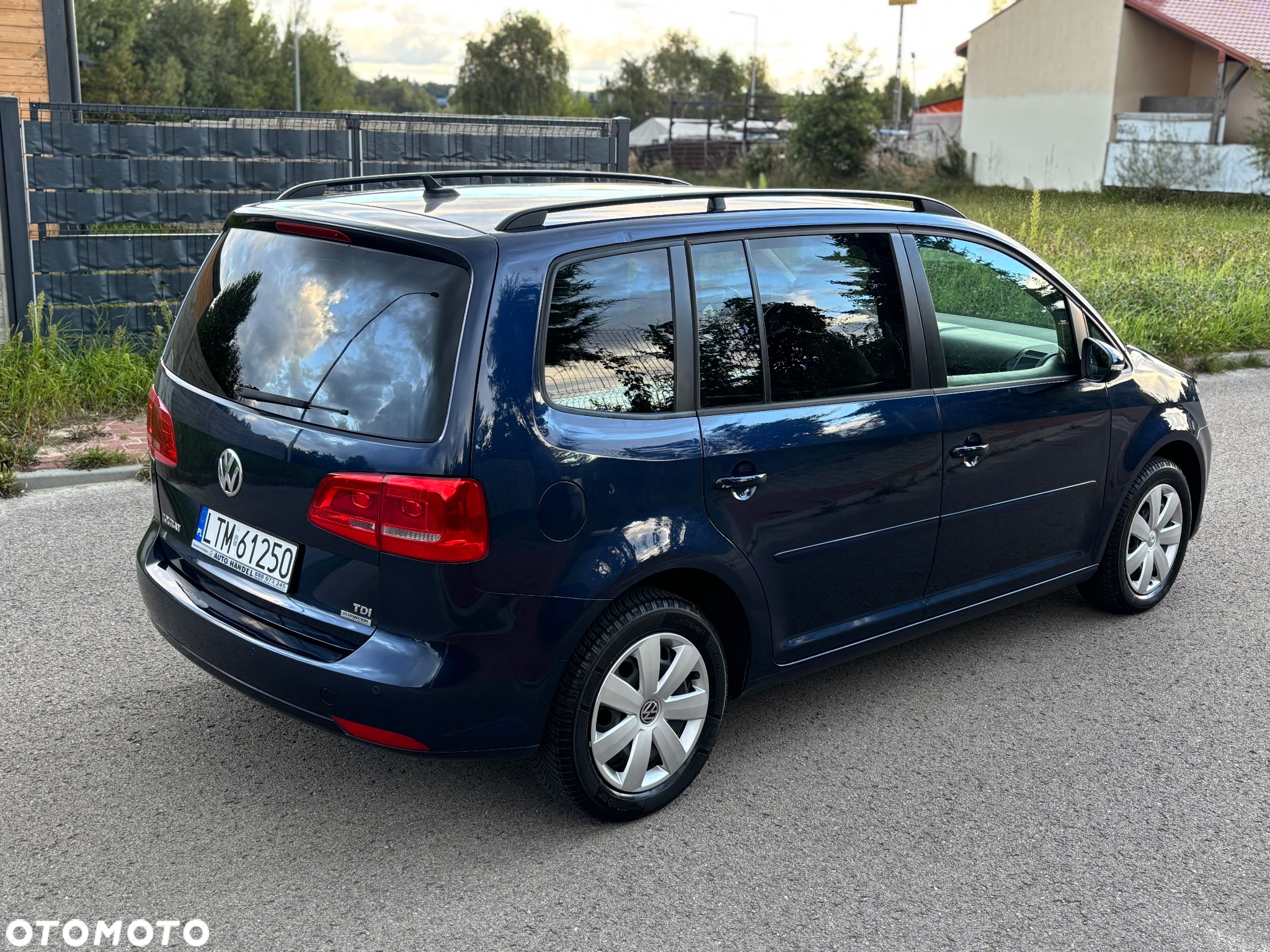 Volkswagen Touran - 20