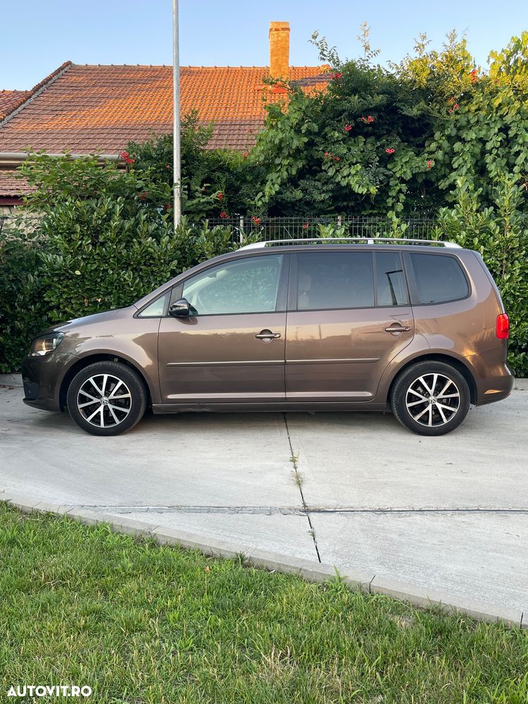 Volkswagen Touran 1.6 TDI DSG Highline - 6