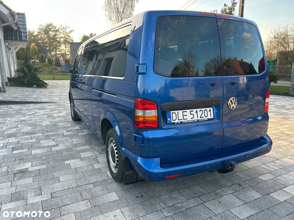 Volkswagen Caravelle - 5
