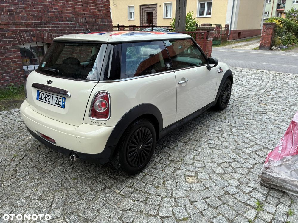 MINI ONE D - 4