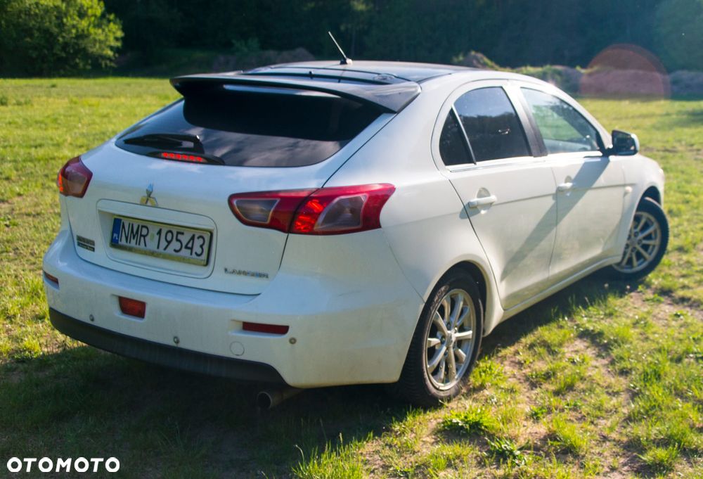Mitsubishi Lancer 1.8 DID Inform - 11