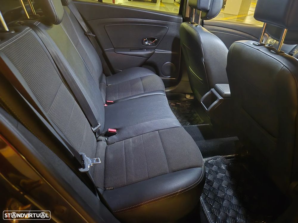 Renault Mégane Sport Tourer 1.5 dCi GT Line - 28