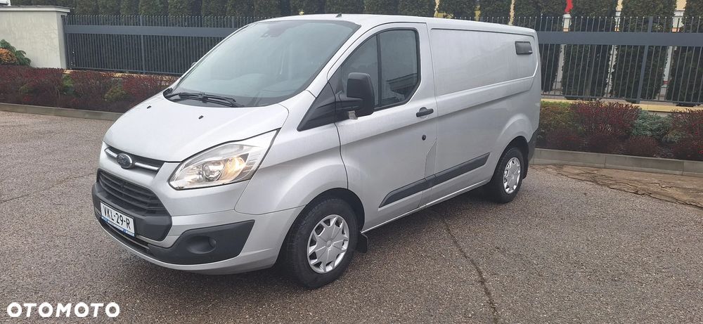 Ford TRANSIT CUSTOM - 1
