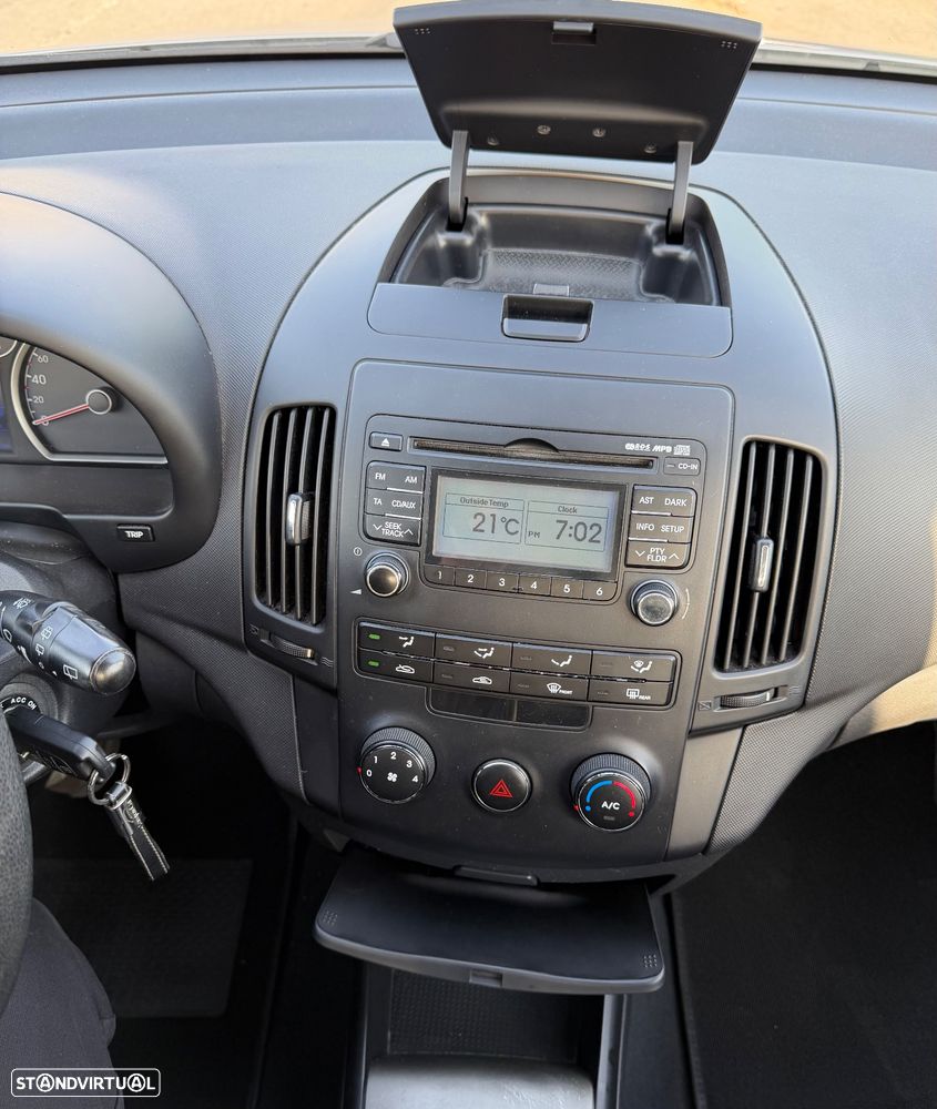 Hyundai i30 CW 1.6 CRDi Comfort - 10