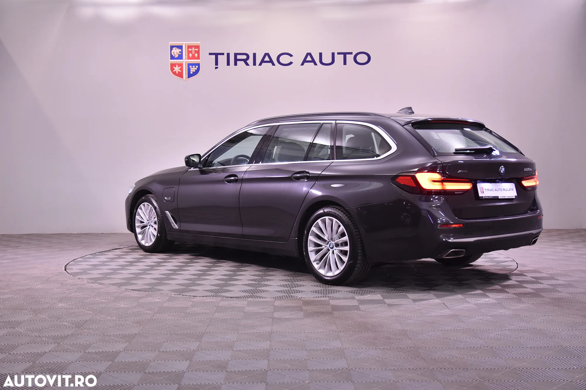 BMW Seria 5 530e xDrive AT PHEV - 3