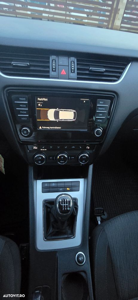 Skoda Octavia 2.0 TDI (Green tec) Style - 37