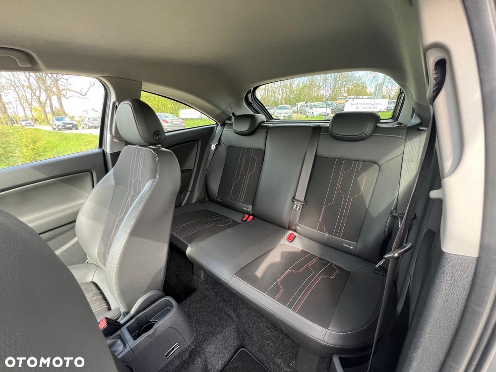 Opel Corsa 1.4 16V Active - 9