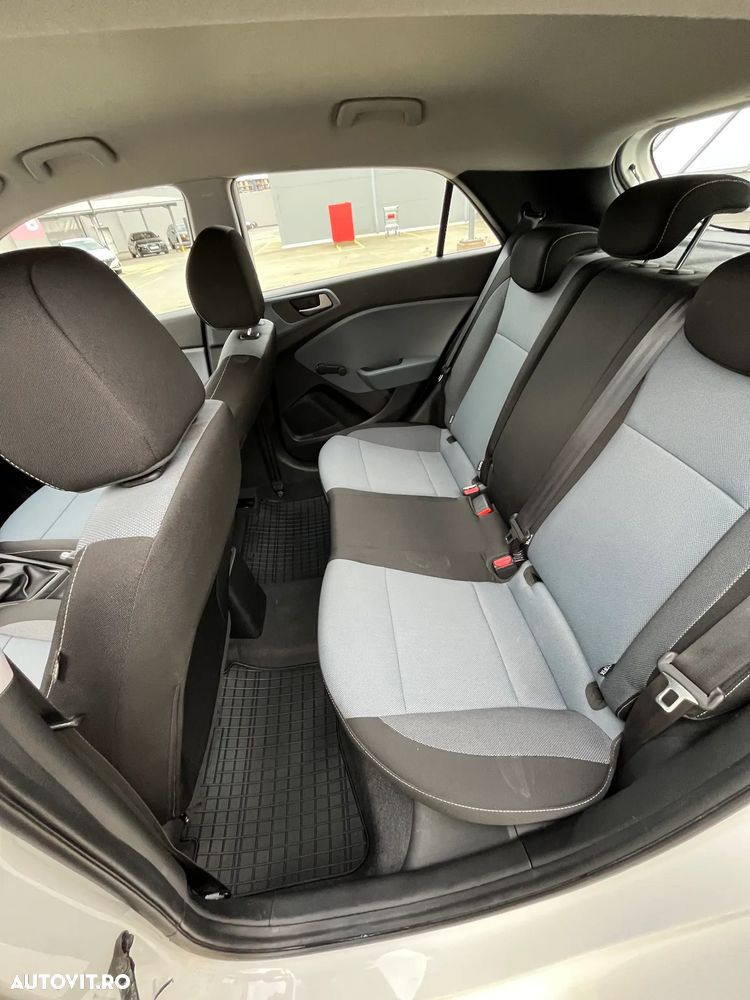 Hyundai i20 1.25 84CP M/T Comfort - 13