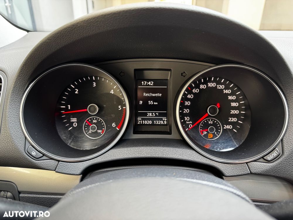 Volkswagen Golf 1.6 TDI DPF BlueMotion Technology Comfortline - 11