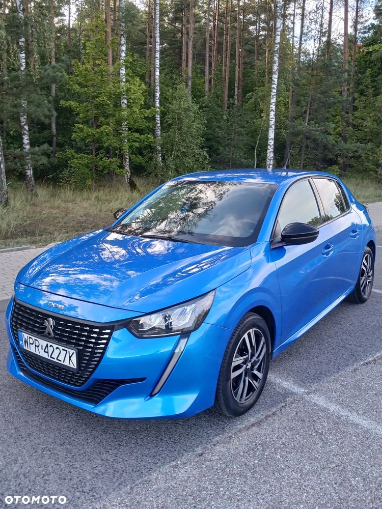 Peugeot 208 - 1