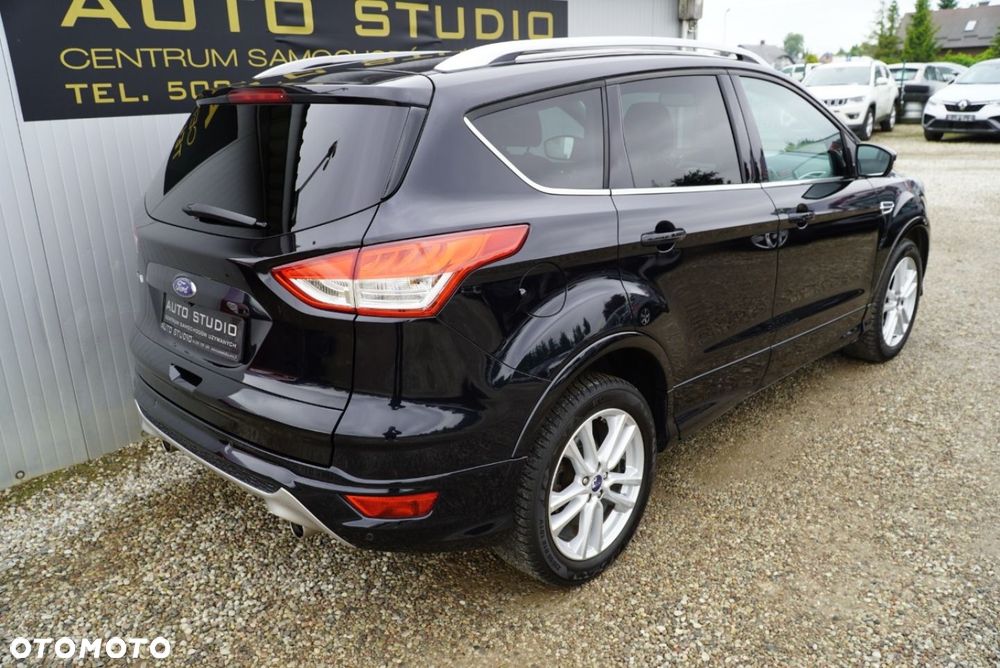 Ford Kuga 2.0 TDCi 2x4 ST-Line - 40