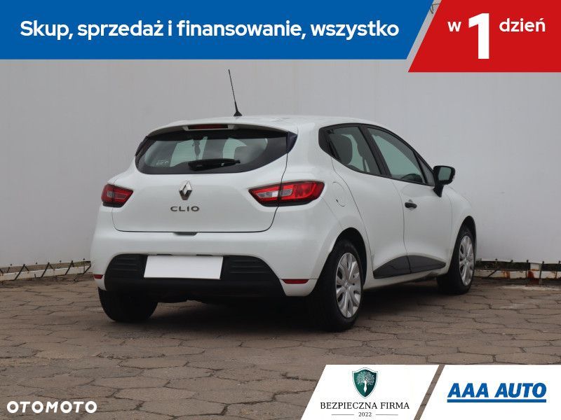 Renault Clio - 7