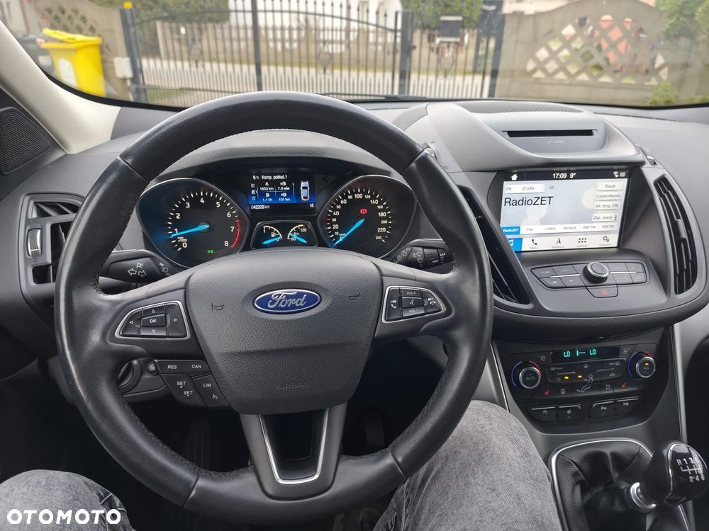 Ford Kuga - 22