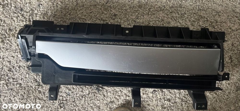 HYUNDAI IONIQ 5 ROLETA WLOT POWIETRZA LEWY - 5