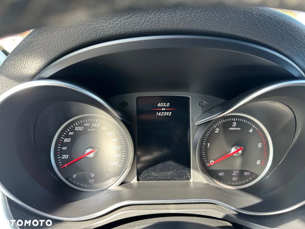 Mercedes-Benz Klasa X - 16