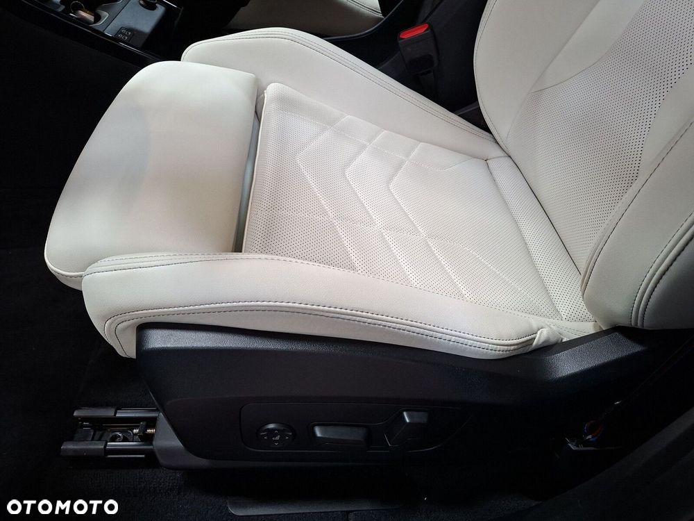 BMW X1 xDrive20d mHEV M Sport sport - 13