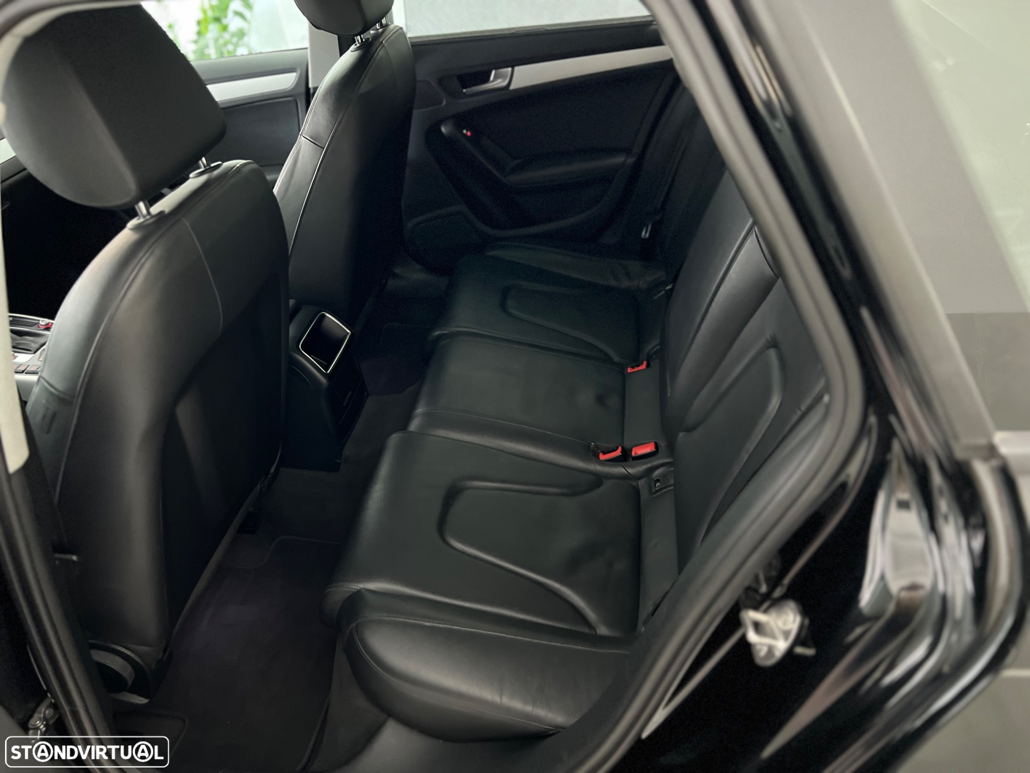Audi A4 Avant 2.0 TDI multitronic Advance - 24