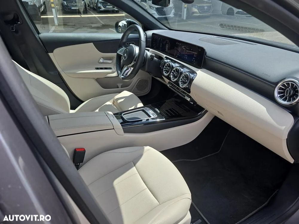 Mercedes-Benz A 250 e 8G-DCT - 13