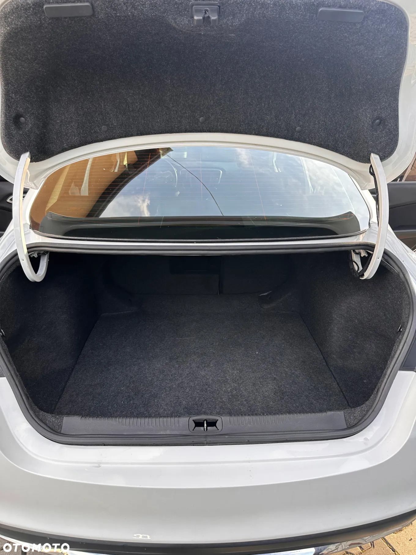 Chrysler 200 - 22
