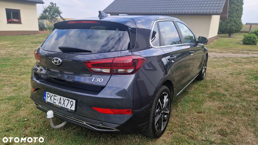 Hyundai i30 1.5 T-GDI 48V-Hybrid Advantage - 2