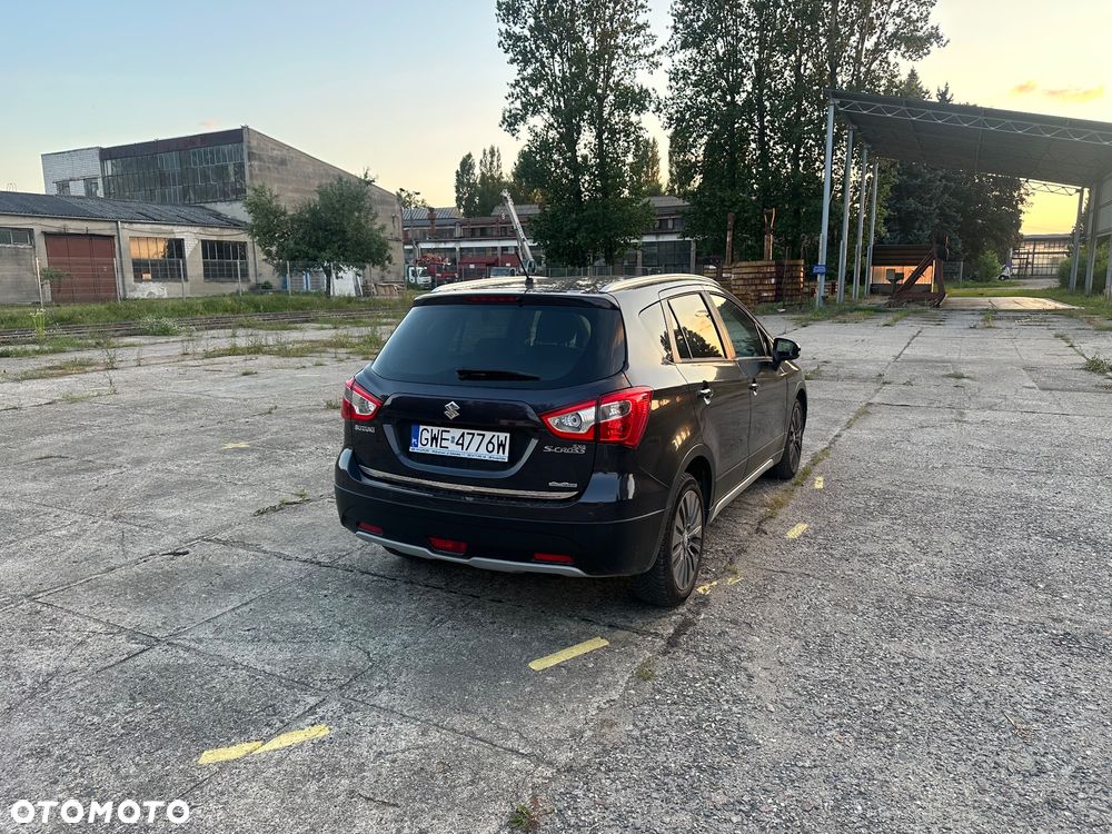 Suzuki SX4 1.6 Premium - 26