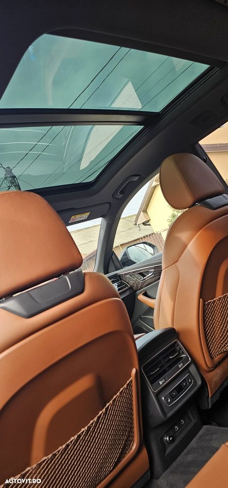 Audi Q8 55 TFSIe quattro tiptronic - 13