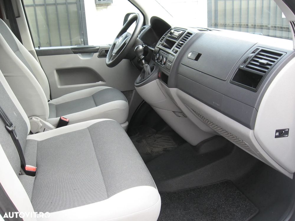 Volkswagen Transporter - 11