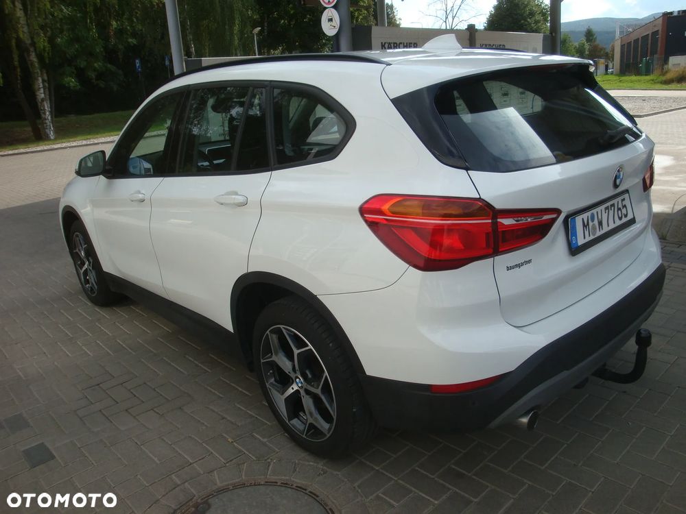 BMW X1 xDrive18d - 4
