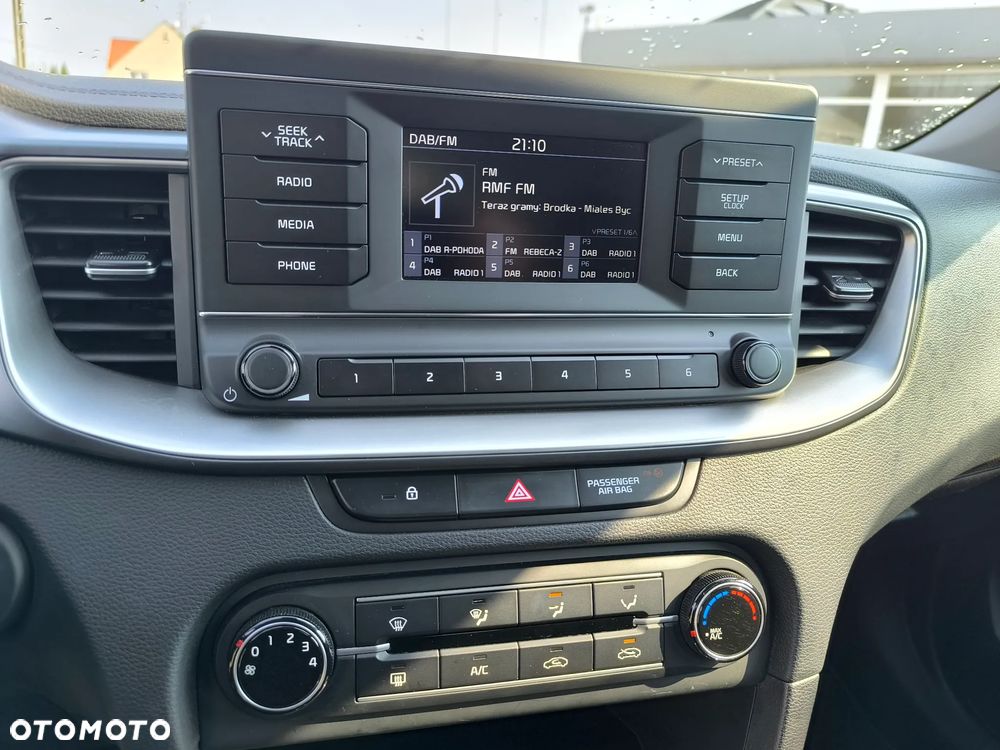 Kia Ceed 1.6 GDI M DCT - 8