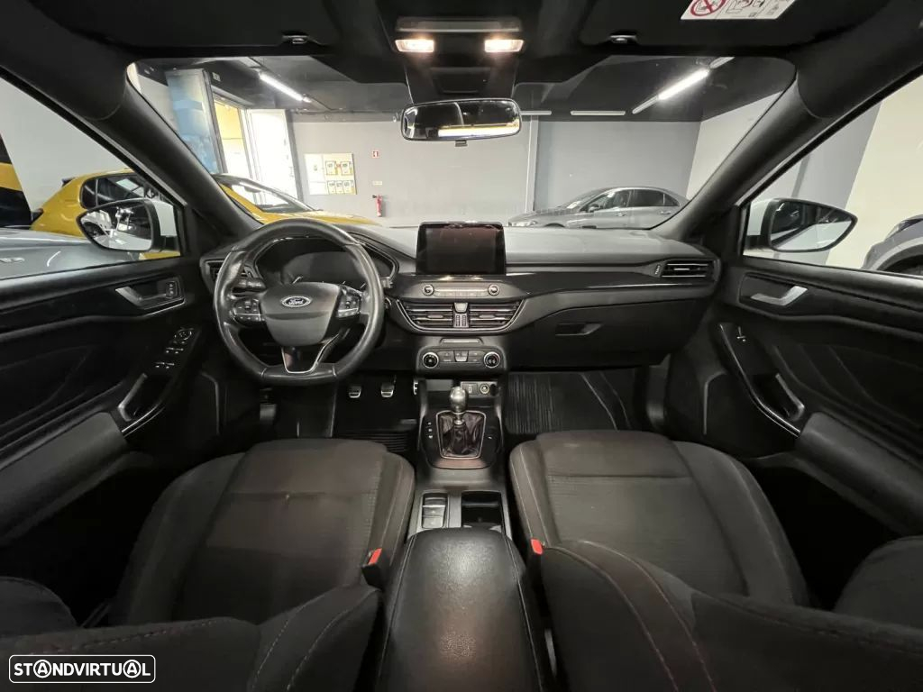 Ford Focus SW 1.5 TDCi EcoBlue ST-Line - 11